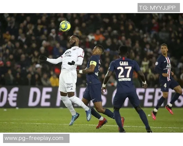 意甲激战波尔图逆转巴黎圣日耳曼乌龙球成关键瞬间引发全场沸腾